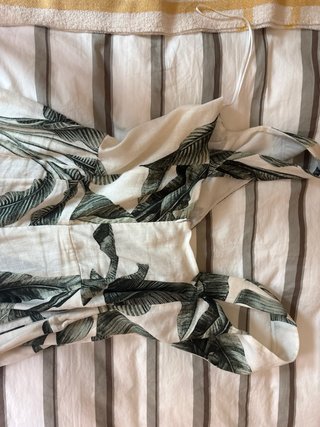 Mono Massimo Dutti hojas tropicales