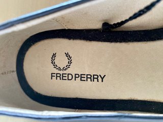 Manoletinas Fred Perry Piel Negra Mujer