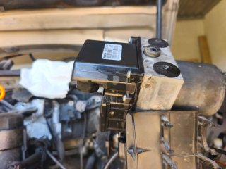 Centralita ABS Audi A4 B6 1.9 TDI