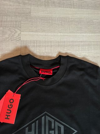 Camiseta Hugo Negra Talla S
