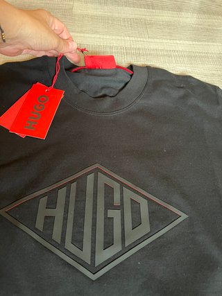 Camiseta Hugo Negra Talla S