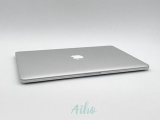 MacBook Pro 15" Intel Core i7 2.2GHz 4 núcleos - SSD 512GB - 16GB RAM