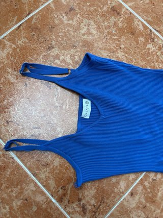 Vestido largo azul de tirantes