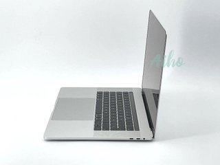 MacBook Pro 15" (2016) Intel Core i7 2.9GHz 4 núcleos - SSD 1TB - RAM 16GB - Plata