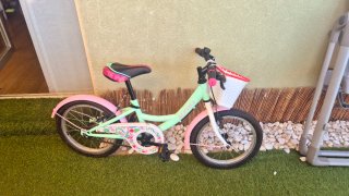 Bici per bambine 16 pollici mint/rosa con cestino