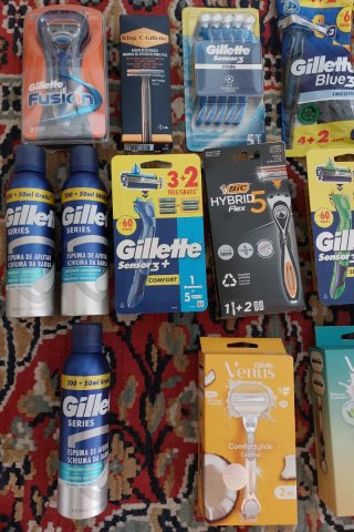 Lotto 20 Pezzi Rasatura Gillette, Venus e BIC