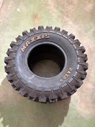 Neumático Maxxis Razr2