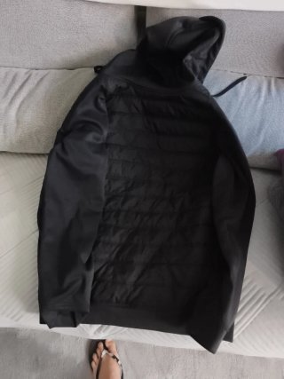 Cazadora Nike Negra con Capucha