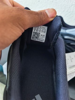 Adidas XLG MTW Talla 42 Negro/Gris Nuevas