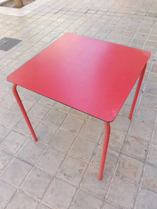 Mesa bar Coca-Cola metal roja/rosa