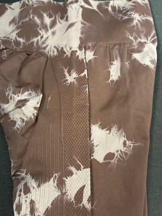 Pantalón de malla con estampado tie-dye