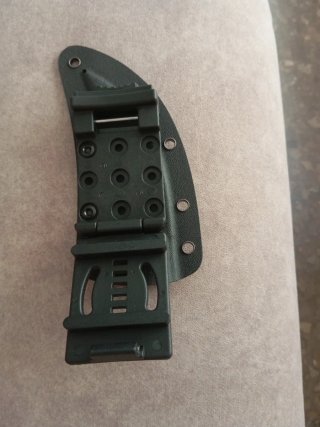 Herramienta de corte con funda. Acero D2