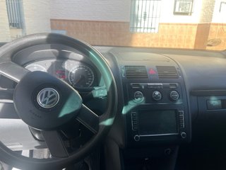 Volkswagen Tourang 2014