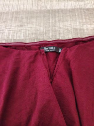 Top Bershka volante corto rojo Talla XS