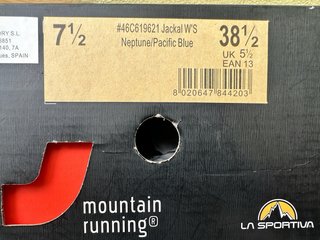 La Sportiva Jackal Talla 38.5 Azul