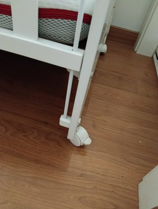 Cuna bebé con ruedas y colchón