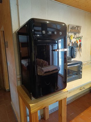 Frigorífico SMEG Retro Negro