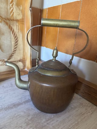 Tetera de cobre antigua