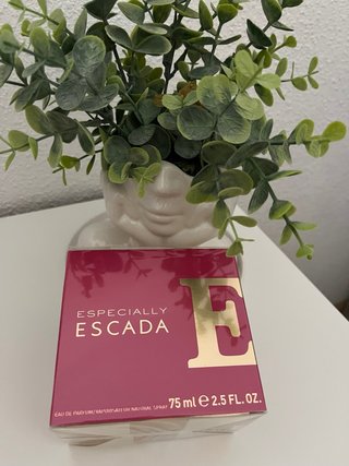 Perfume Escada Especially Eau de Parfum 75ml