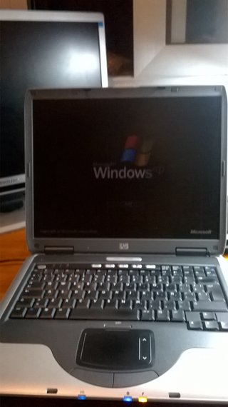 HP Compaq nx9030 Portátil