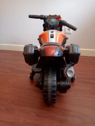 Moto Eléctrica Infantil HOMCOM 6V Naranja