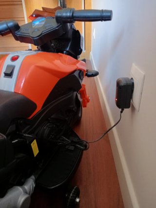 Moto Eléctrica Infantil HOMCOM 6V Naranja