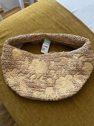 Bolso de rafia Hoss con flores