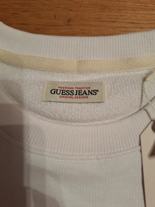 Sudadera Guess Talla S  Sin estrenar