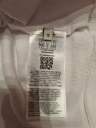 Sudadera Guess Talla S  Sin estrenar