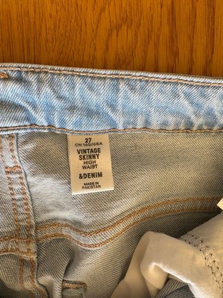 Tejanos skinny H&M desgastados talla 27