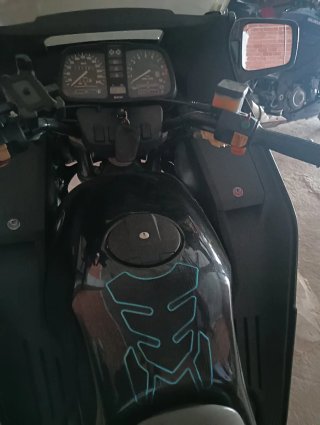 BMW K75 Negra