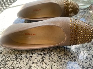 Zapatos Doctor Cutillas Beige con Dorado