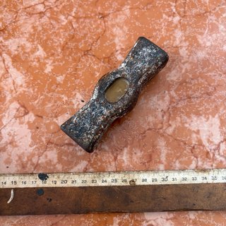 Martillo de mano antiguo herramienta