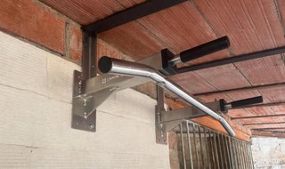 Barras de dominadas de pared