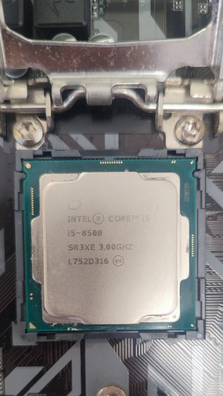 Placa base Gigabyte H310M S2H + i5 8500 + 8GB RAM