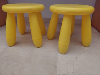2 Taburetes Amarillos IKEA Sin Estrenar