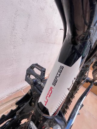 Bicicleta Monty K4 Negra