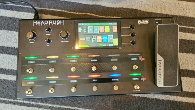 Pedalera Headrush Eleven HD Expanded
