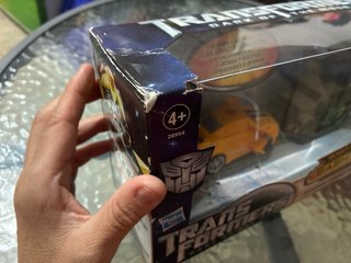 Transformers Robot Heroes Bash Bots: Bumblebee vs M