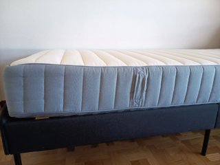 Estructura cama y colchón 90x200 cm