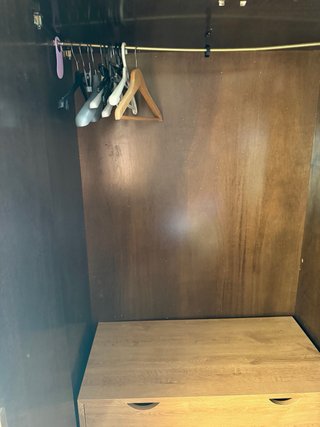 Armario antiguo madera maciza