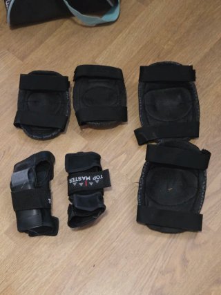 Set Patines Oxelo Niño + Casco y Protecciones