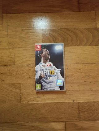Pacchetto 2 giochi Nintendo Switch FIFA 18 e speed 3