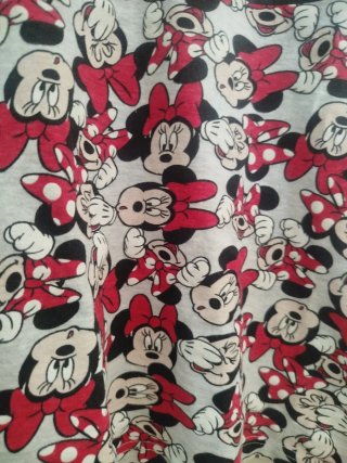 Camiseta Disney Minnie Niña Gris y Rojo