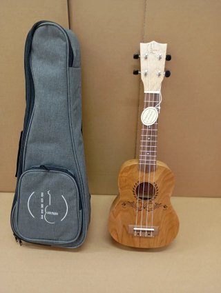 Ukelele Soprano Bones Catalpa + Funda
