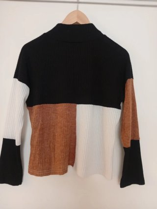 Jersey Color Block Cuello Alto Talla L