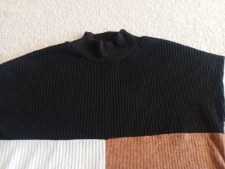 Jersey Color Block Cuello Alto Talla L