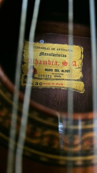 Guitarra Alhambra 3C