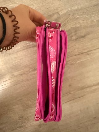 Estuche escolar con corazones