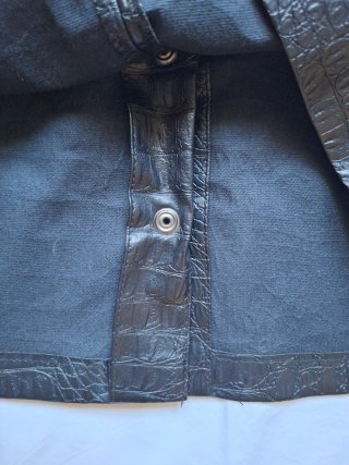 Falda negra efecto piel Stradivarius T 38